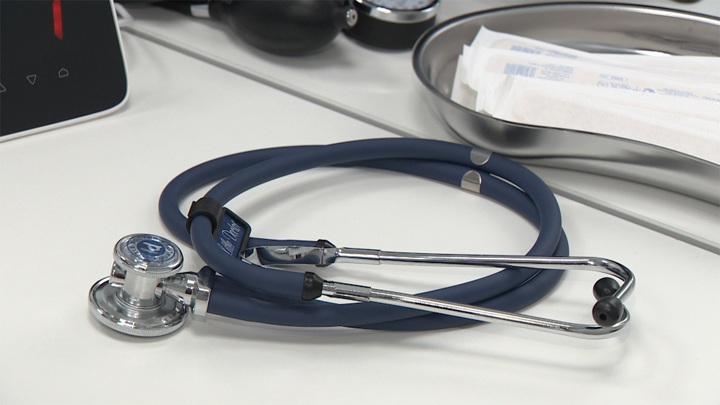 Как вызвать скорую помощь с мобильного телефона: инструкция и номера для всех операторов связи