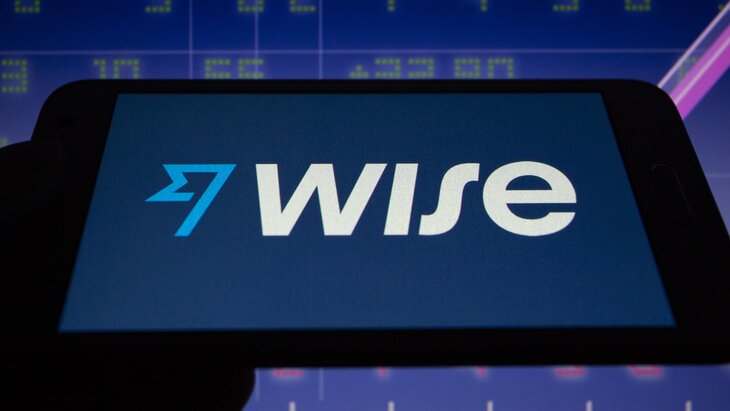 Платежная система Wise заблокировала карты россиянам без европейского ВНЖ