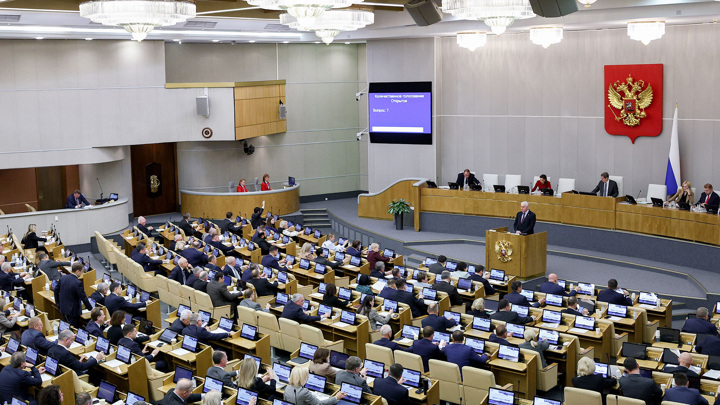 Повышение МРОТ и круглогодичный призыв: какие законы вступят в силу 1 января — Новости на Вести.ru