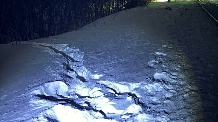 В Красноярском крае мужчина тяжело травмирован грузовым поездом — Новости на Вести.ru