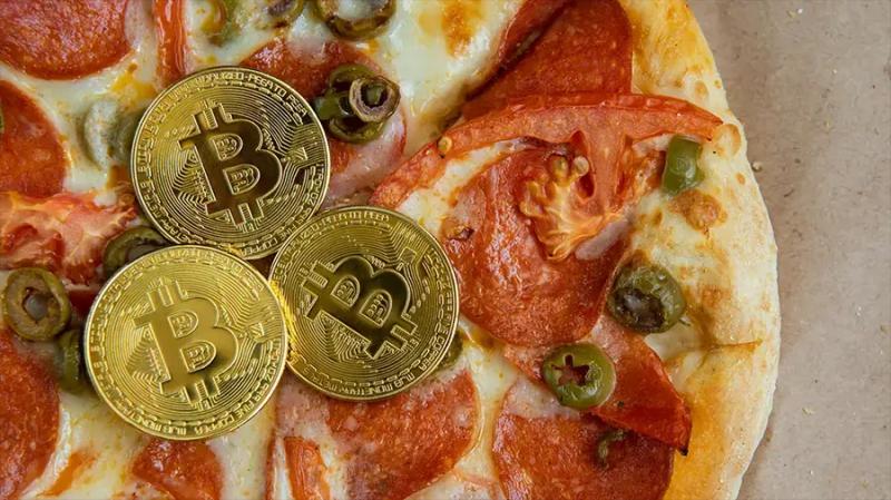 День самого дорогого в мире фастфуда: странные способы отметить Bitcoin Pizza Day